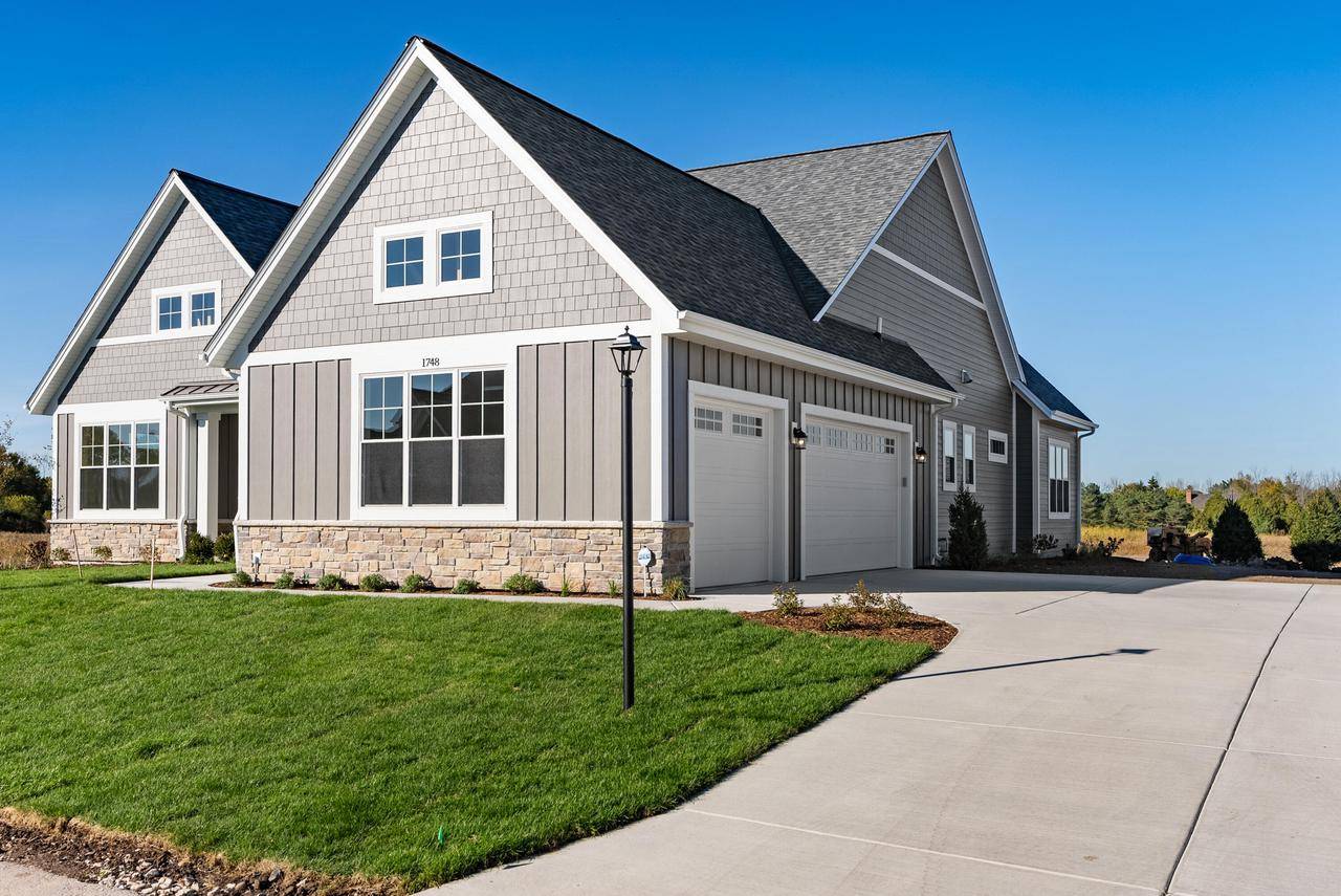 River Hills, WI 53217,1748 N River CIRCLE