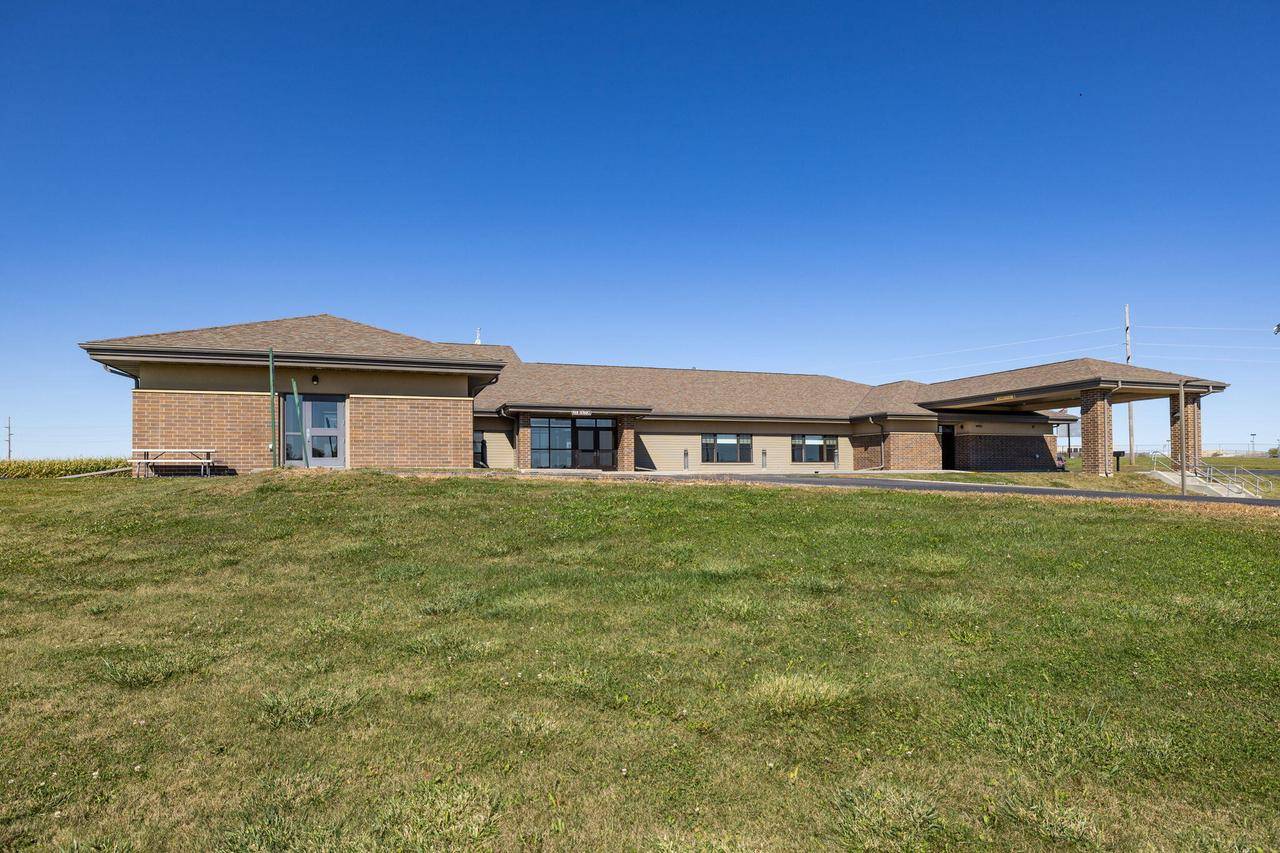 Caledonia, MN 55921,1004 Loeffler AVENUE