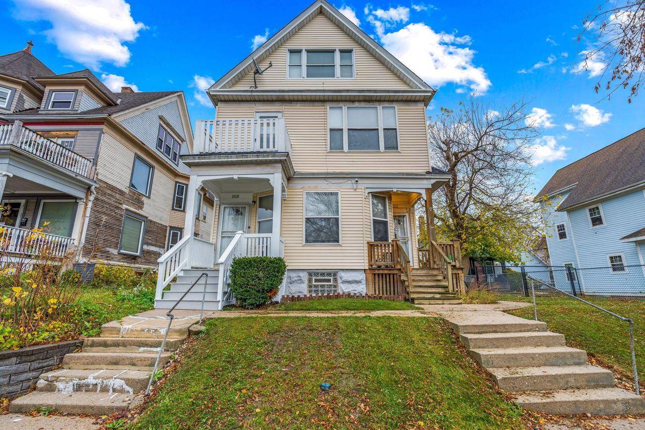 Milwaukee, WI 53212,2436 N 1st STREET #2438