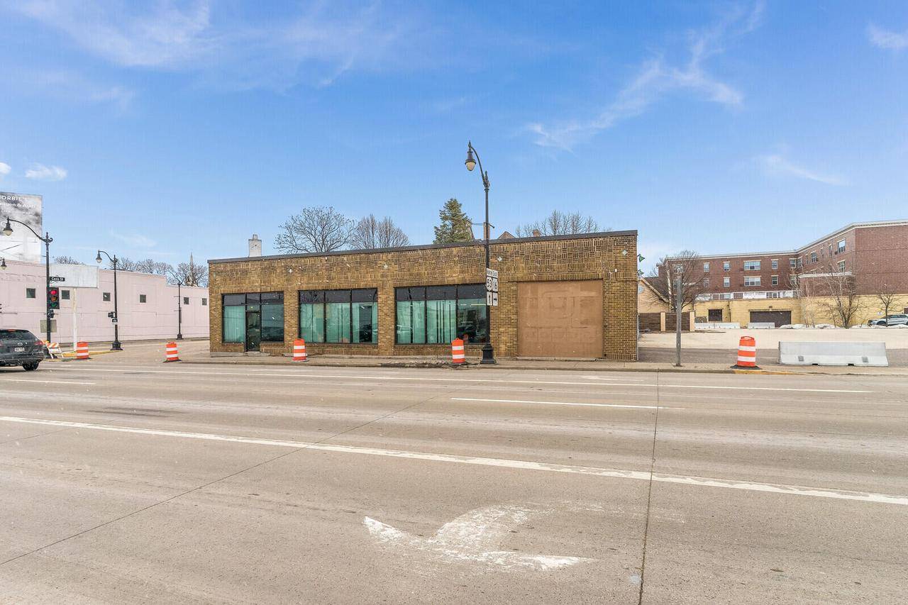 La Crosse, WI 54601,507 4th STREET S #521-529