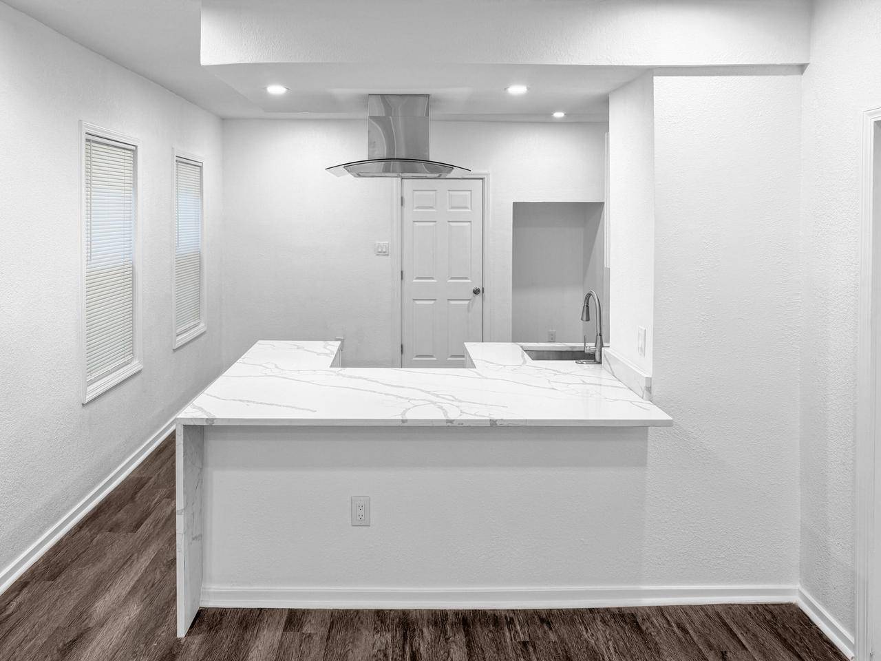 Milwaukee, WI 53206,3335 N 8th STREET #3337