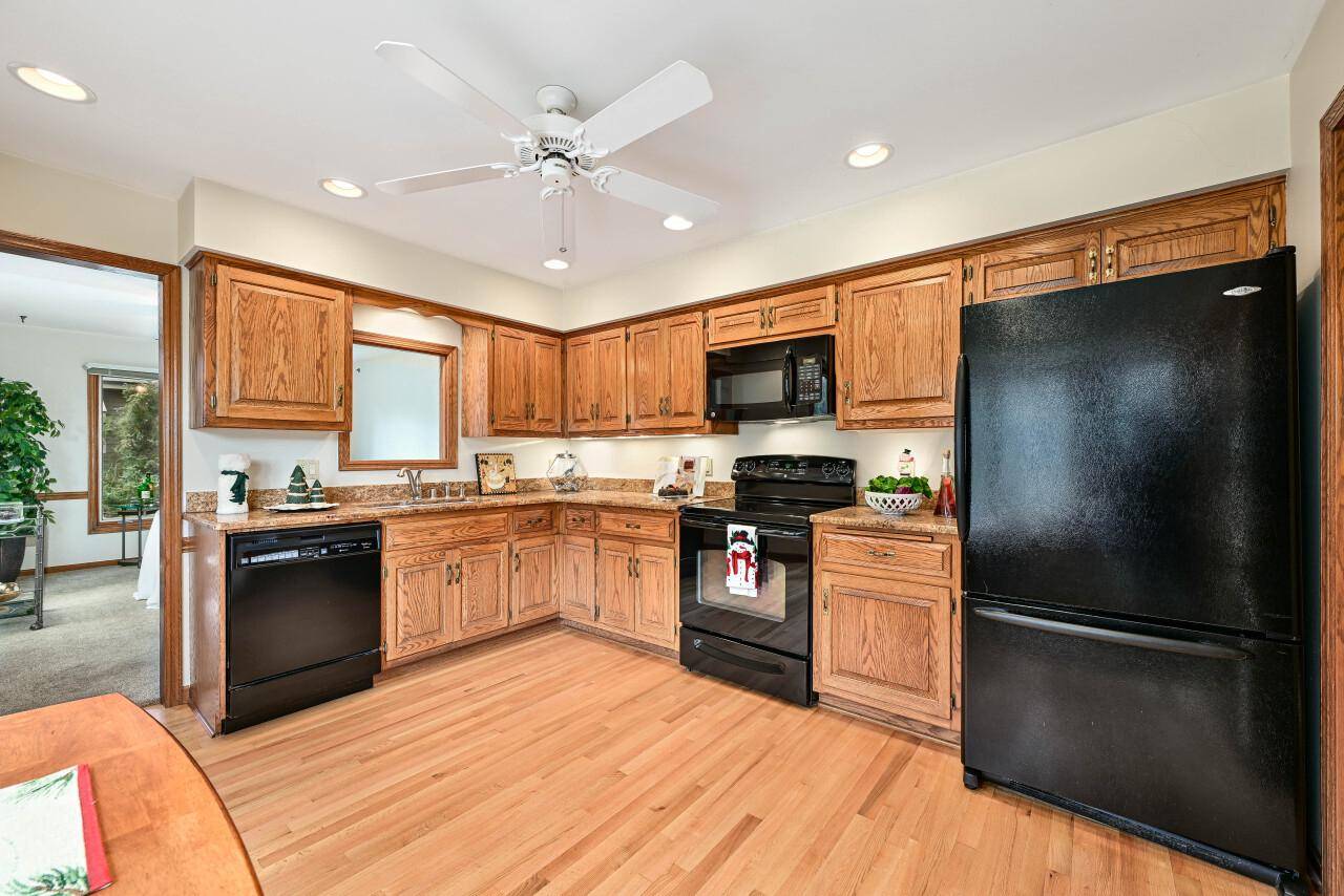 Brookfield, WI 53045,615 MacHenry CIRCLE #A