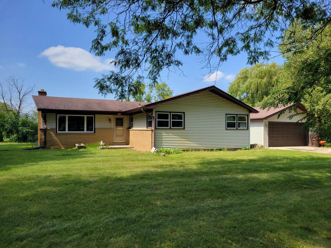 Racine, WI 53402,7012 Majestic DRIVE