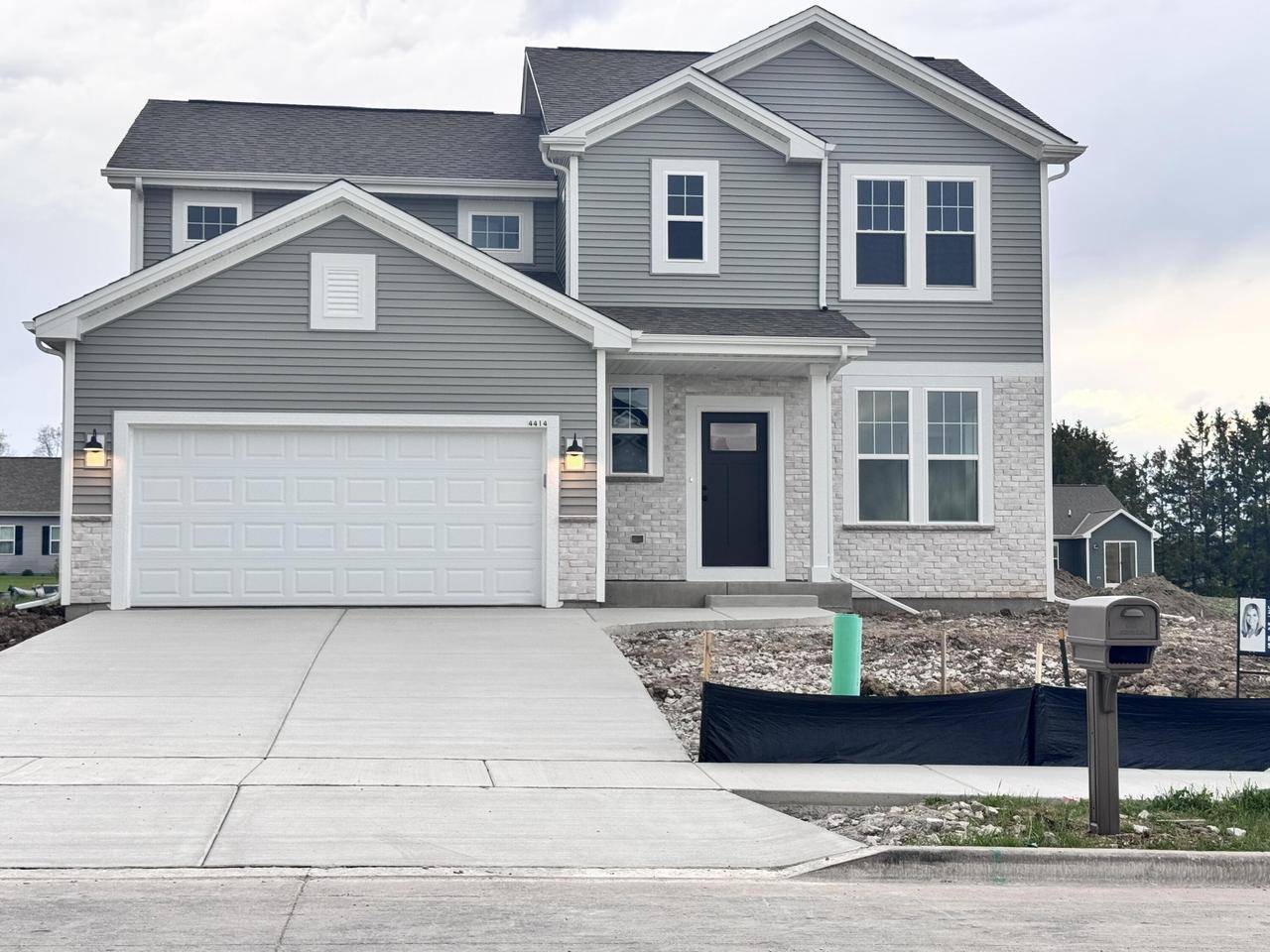 Kenosha, WI 53144,4414 20th STREET