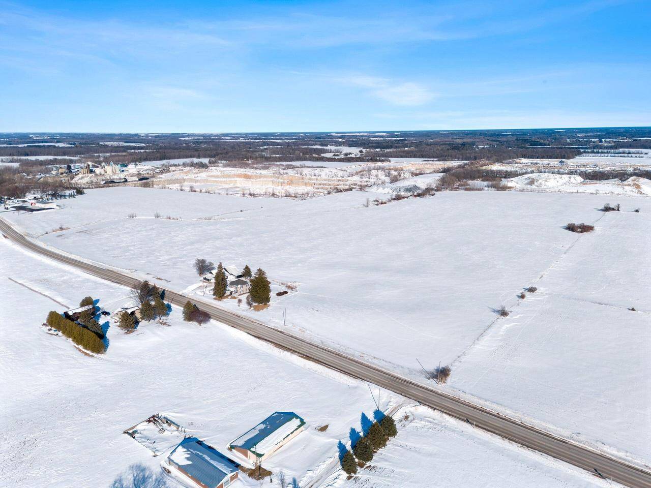 Manitowoc, WI 54220,Lt1 COUNTY HIGHWAY R