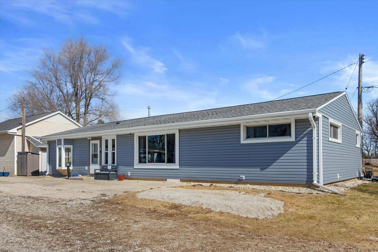 Big Bend, WI 53103,S88W22555 Milwaukee AVENUE