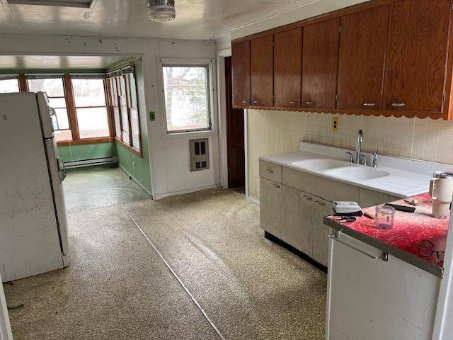 Burlington, WI 53105,33902 S Lakeshore DRIVE