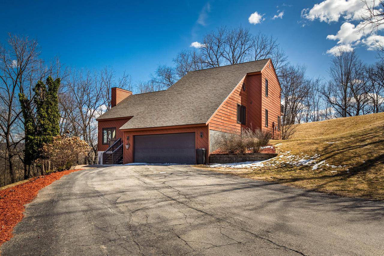Coon Valley, WI 54623,E4269 US HWY 14