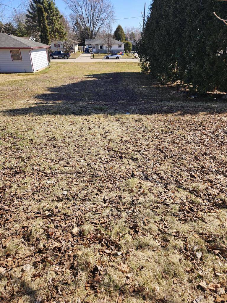 Manitowoc, WI 54220,1616 FERN DRIVE