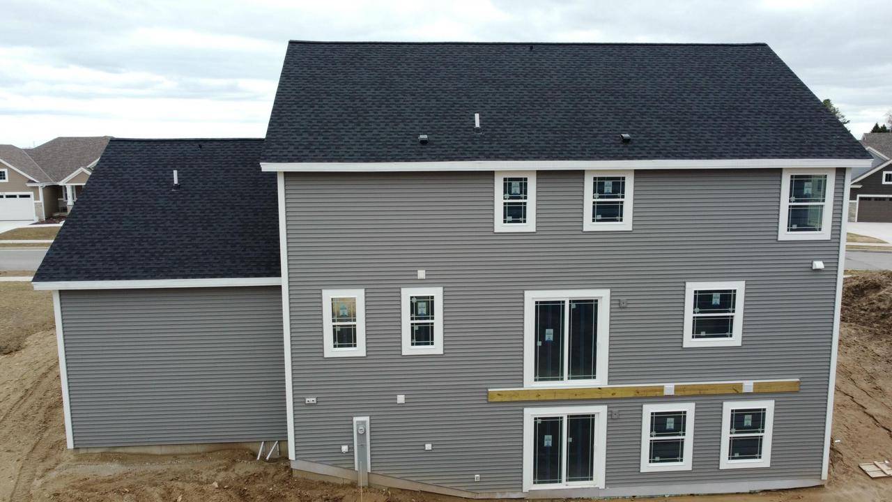 Grafton, WI 53024,935 Kohlwey DRIVE