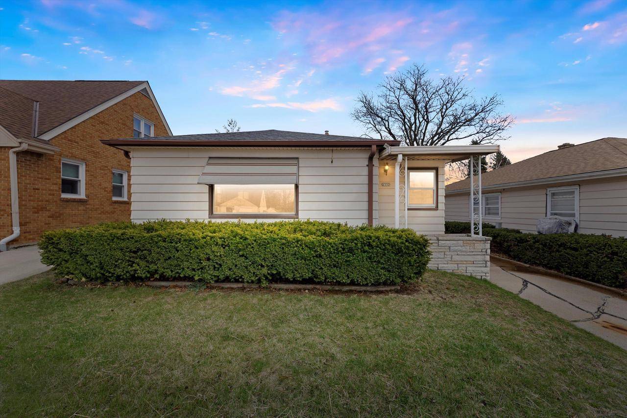 West Allis, WI 53227,2332 S 99th STREET