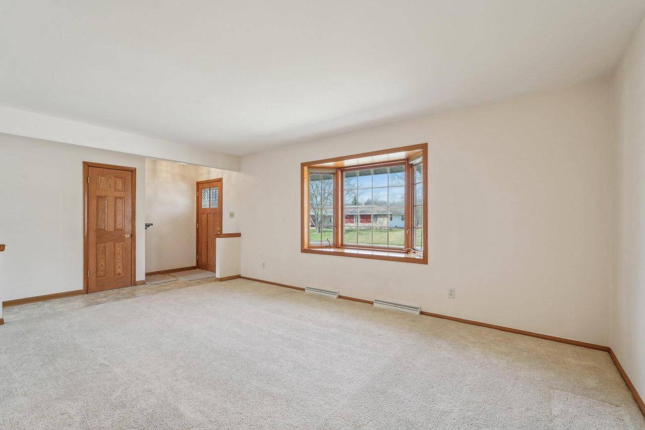 Menomonee Falls, WI 53051,W177N9154 Saint Francis DRIVE
