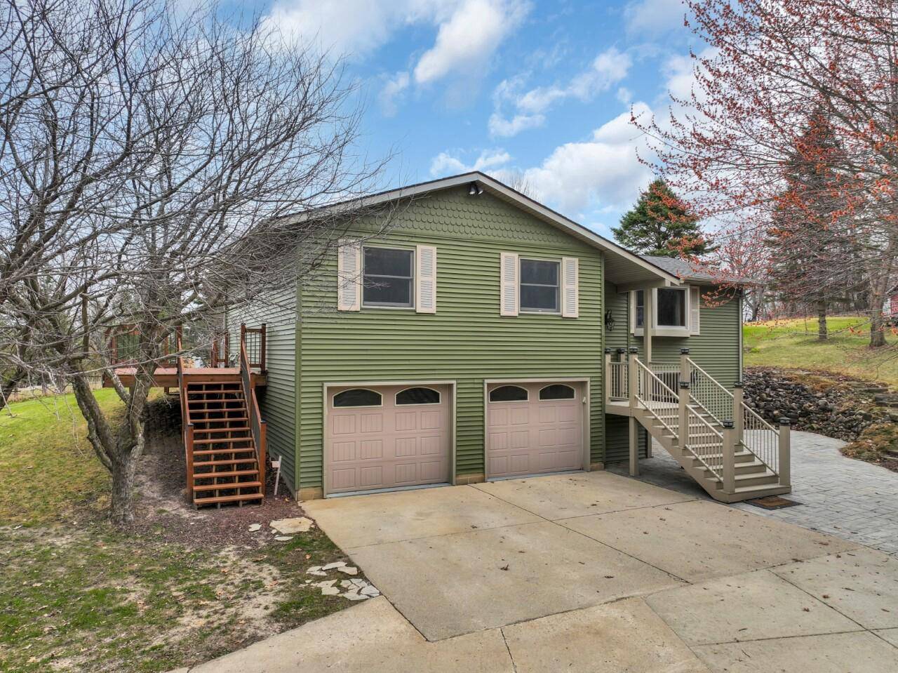 Burlington, WI 53105,2201 Crossway ROAD