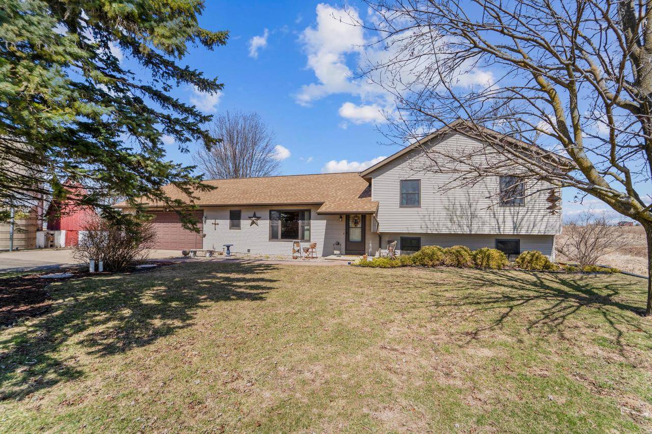 Oshkosh, WI 54904,4208 County Road Z
