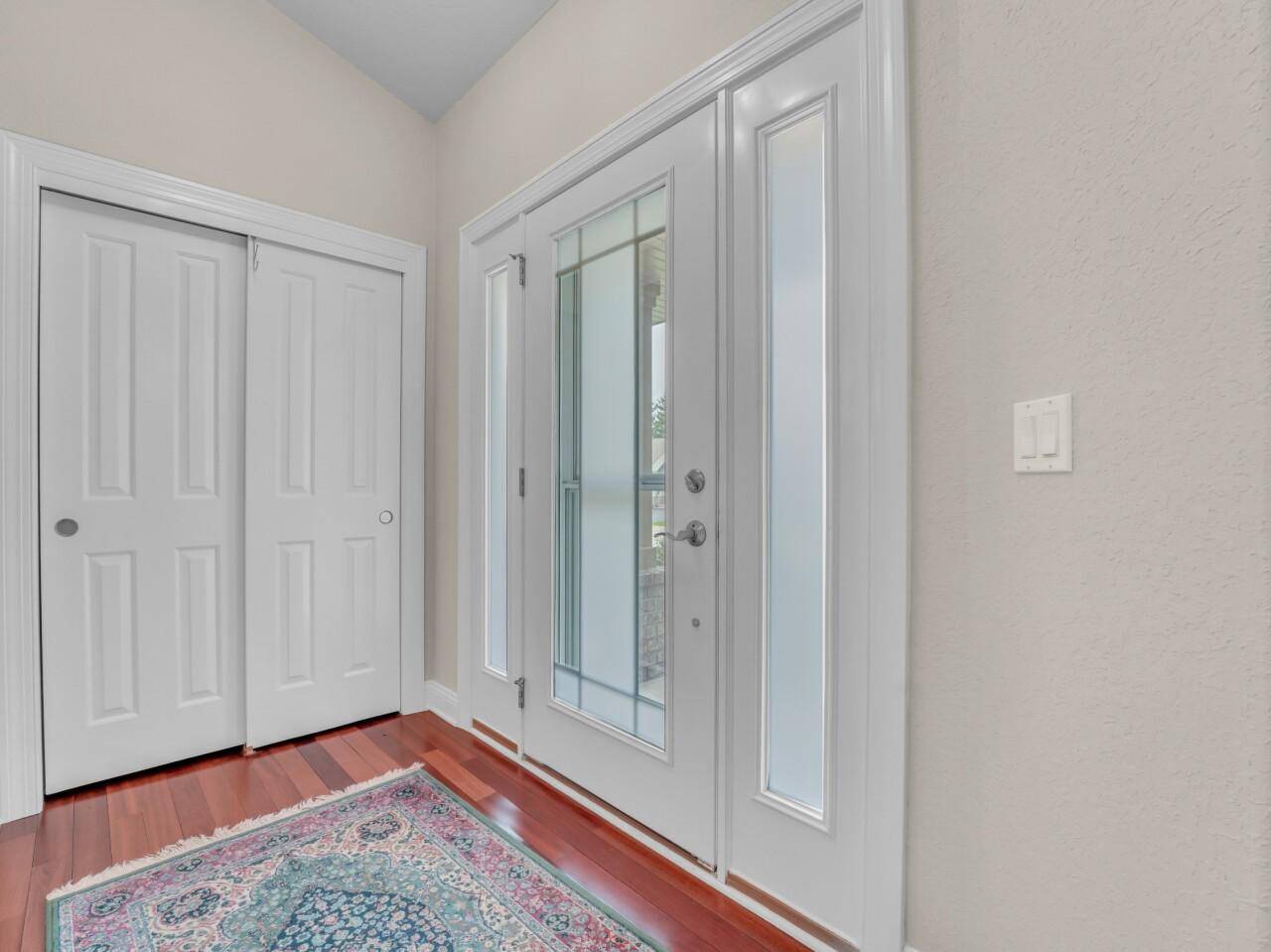 Burlington, WI 53105,342 Oak Hill CIRCLE
