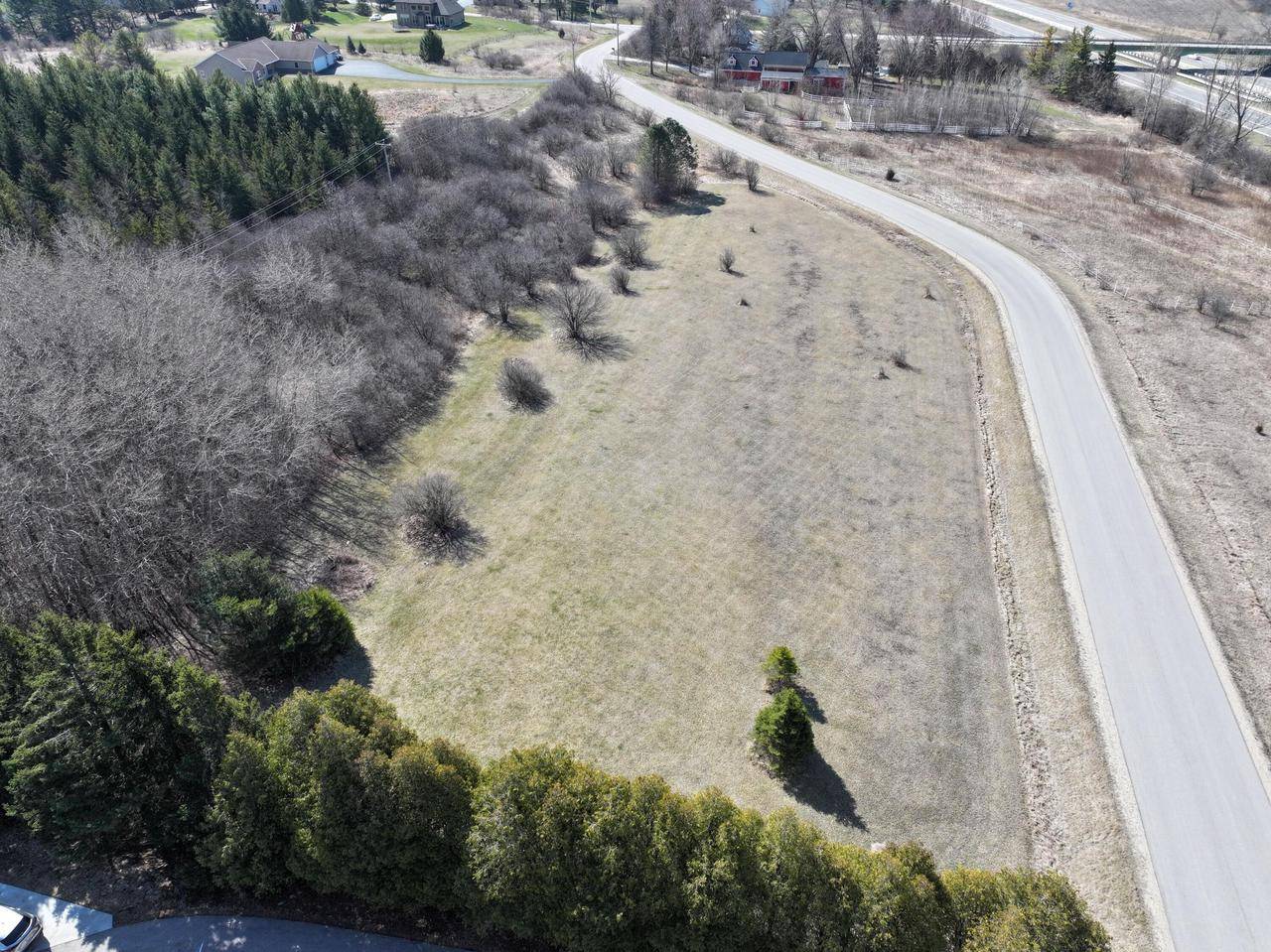 Grafton, WI 53024,1546 INDIAN HILL DRIVE