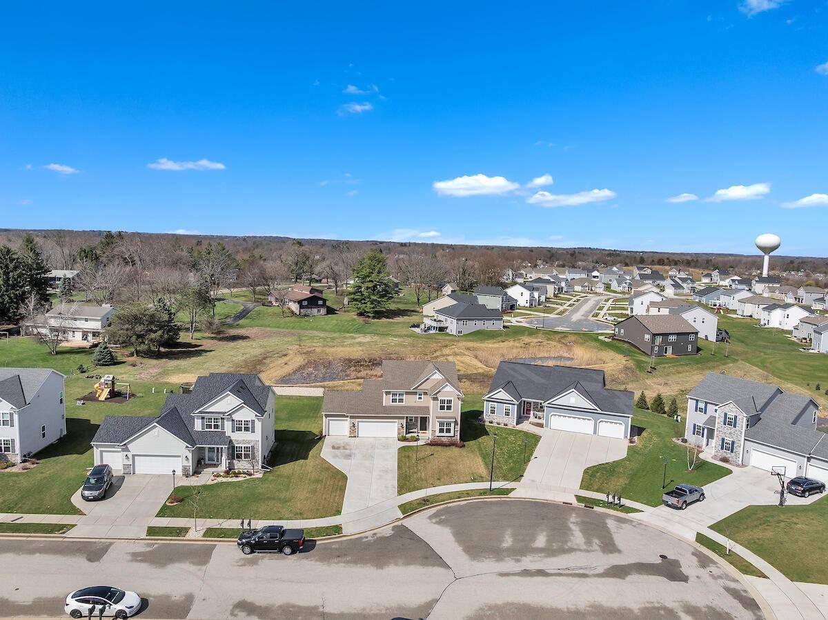 Oconomowoc, WI 53066,1090 Spruce COURT
