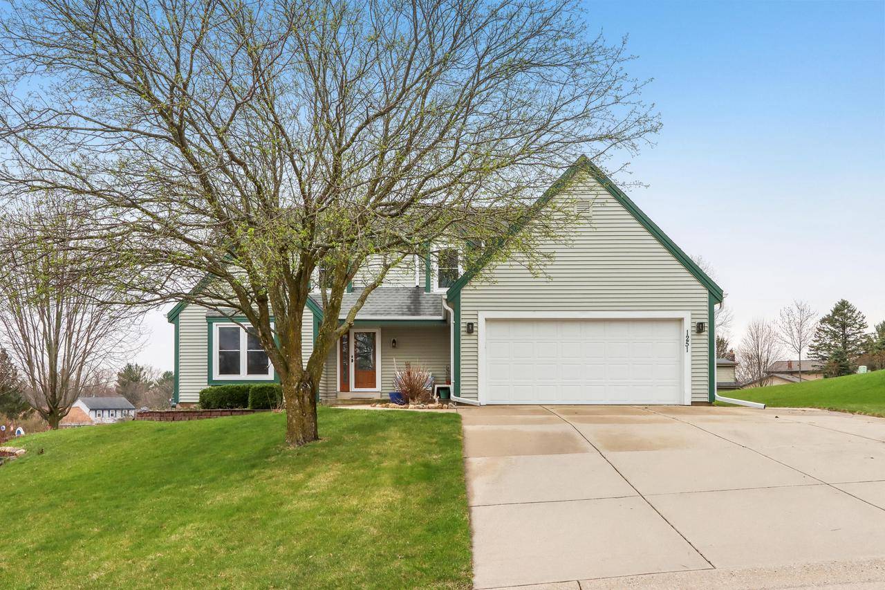 Mukwonago, WI 53149,1251 Riverton DRIVE