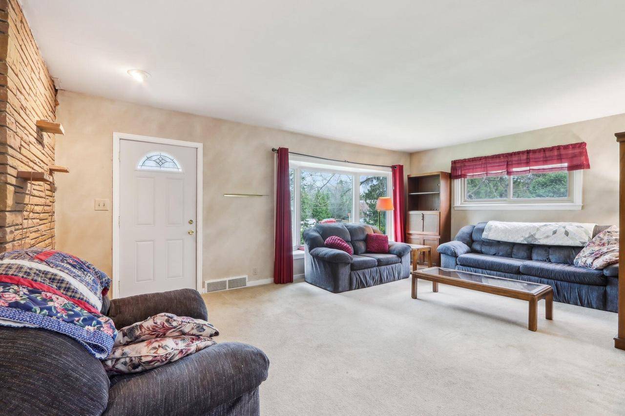 Mequon, WI 53097,11311 N Wauwatosa ROAD