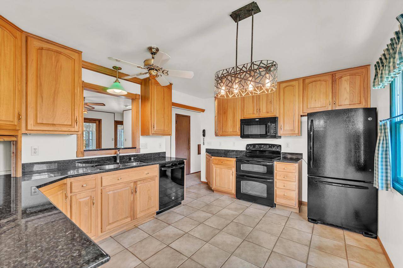 Oak Creek, WI 53154,7979 S Wake Forest DRIVE