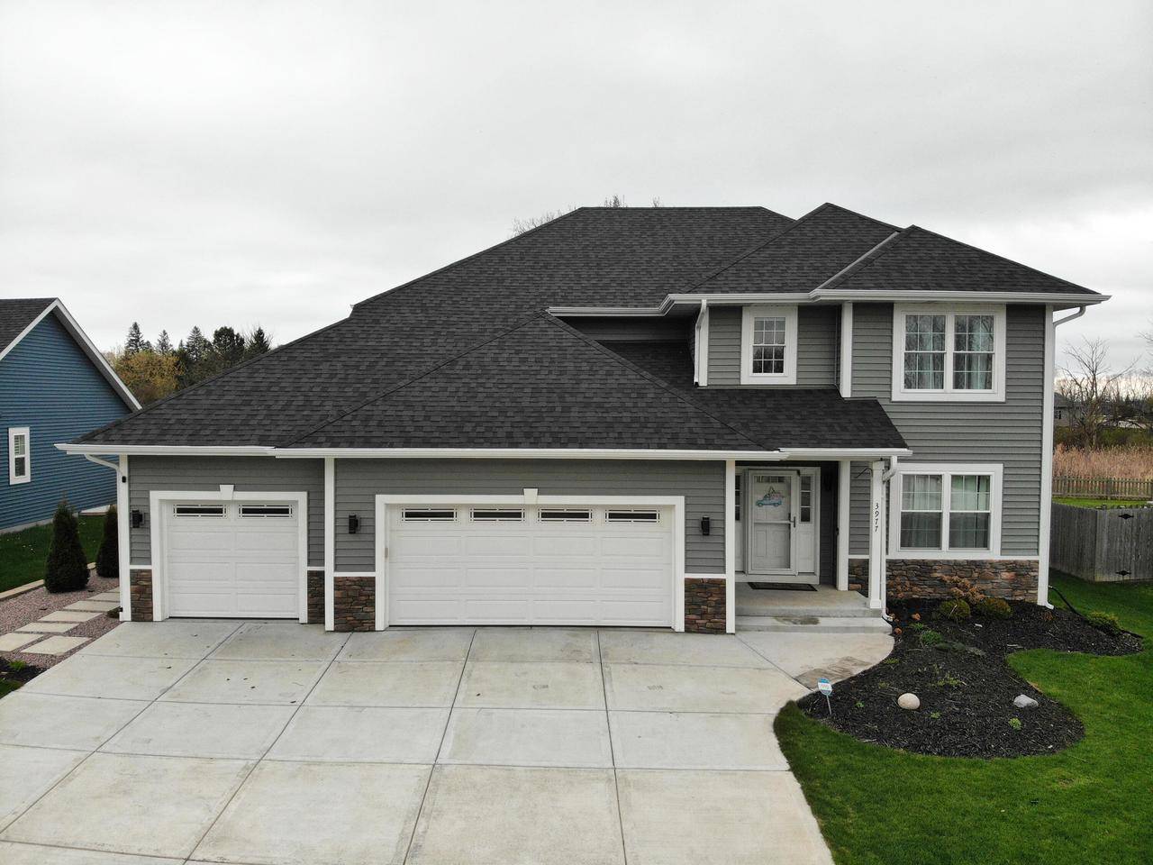 Oak Creek, WI 53154,3977 E Oakwood ROAD
