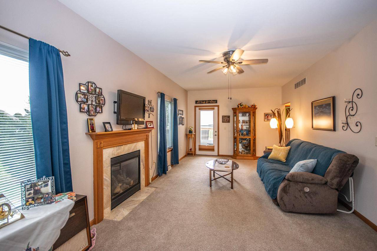 Hartford, WI 53027,859 Bridlewood DRIVE