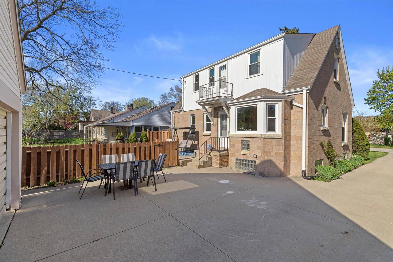 West Allis, WI 53214,1481 S 91st STREET