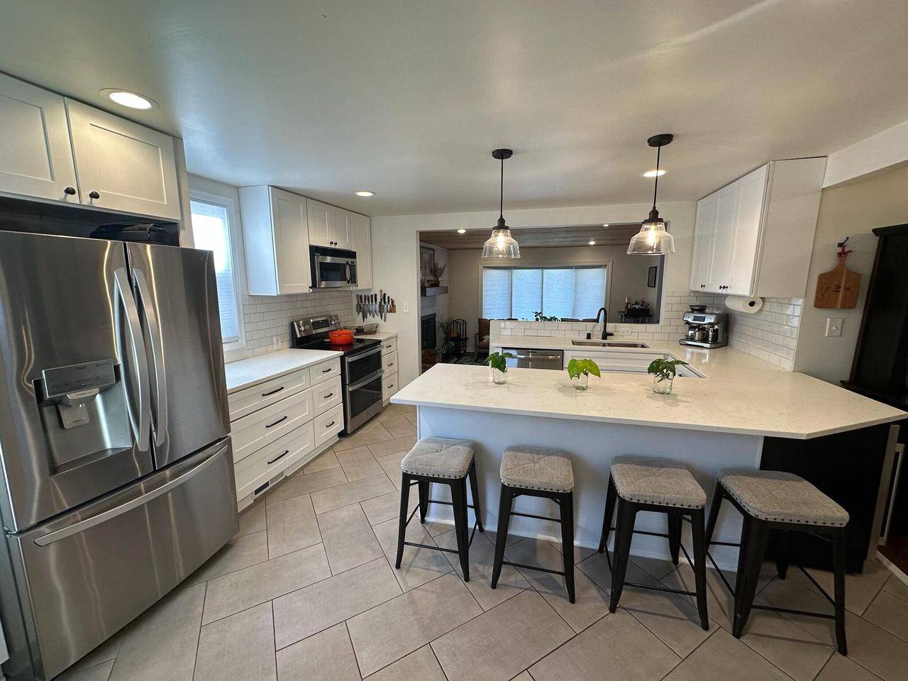 Hartland, WI 53029,323 E Capitol DRIVE