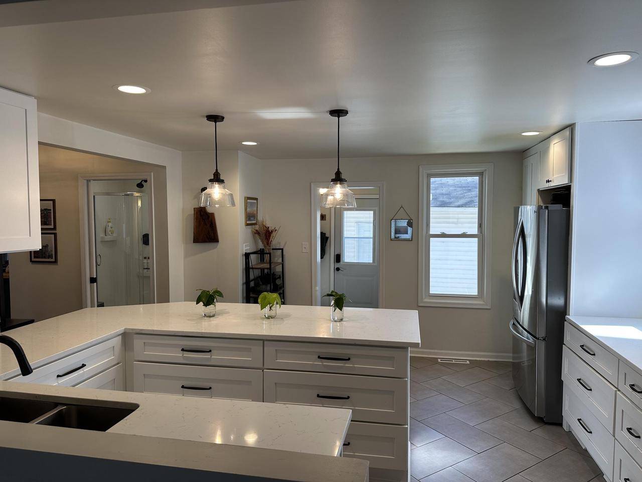 Hartland, WI 53029,323 E Capitol DRIVE