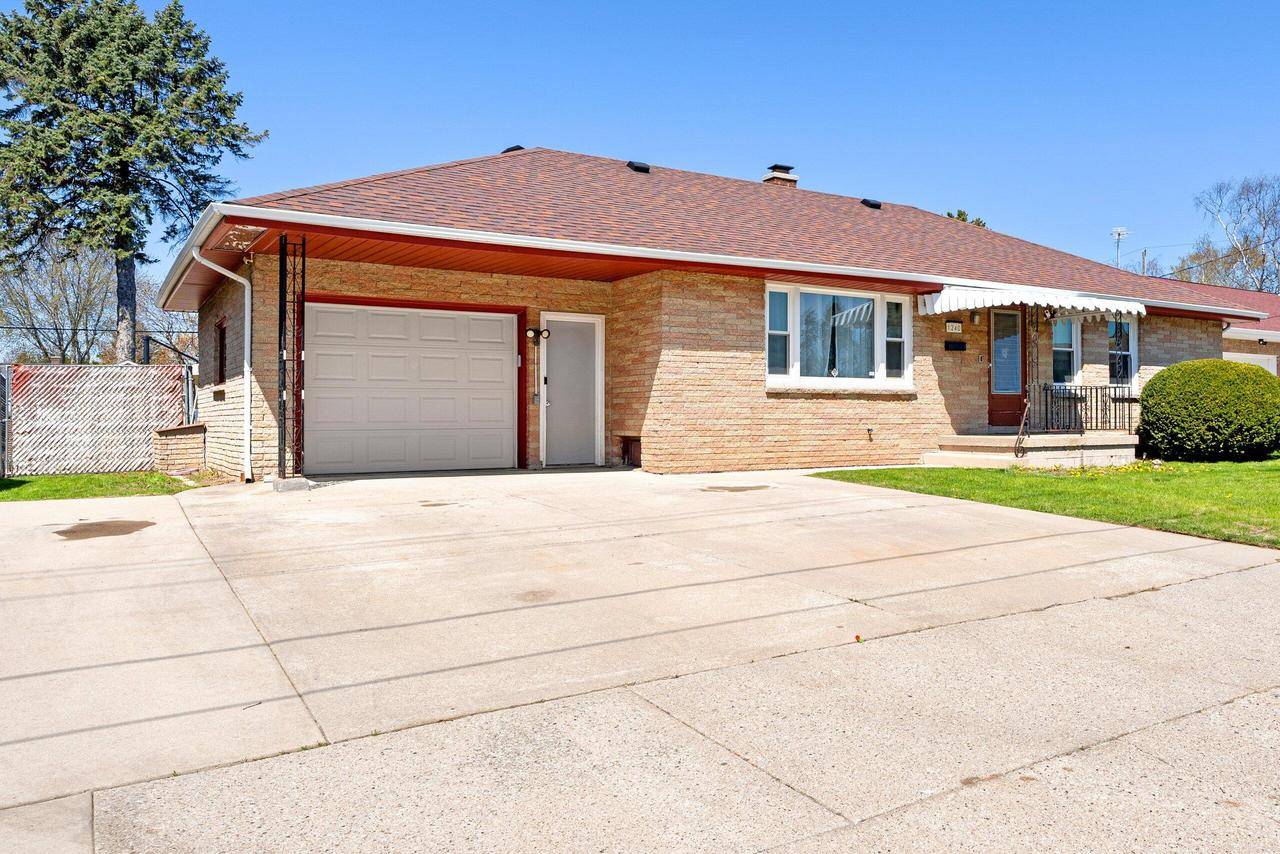 Manitowoc, WI 54220,1240 S 24th STREET