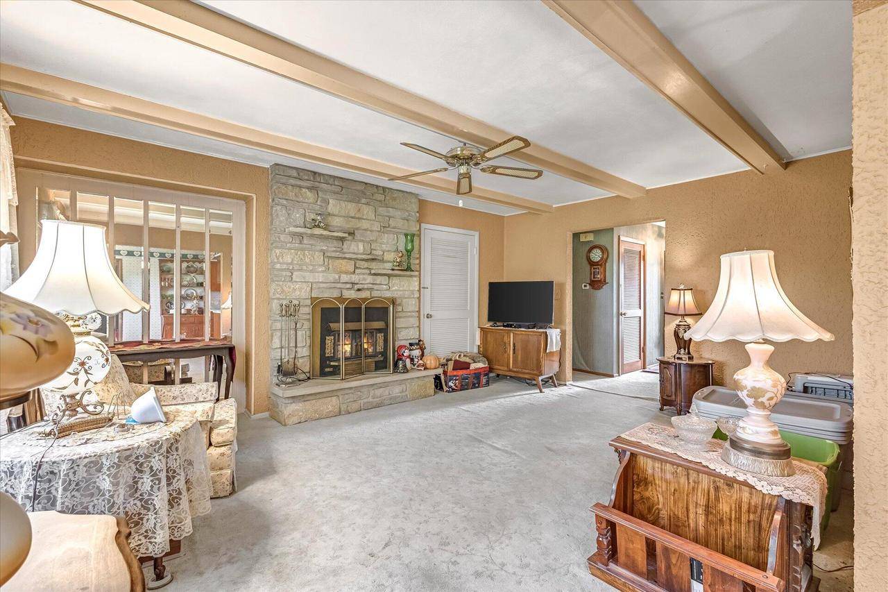 Oak Creek, WI 53154,10544 S Nicholson ROAD