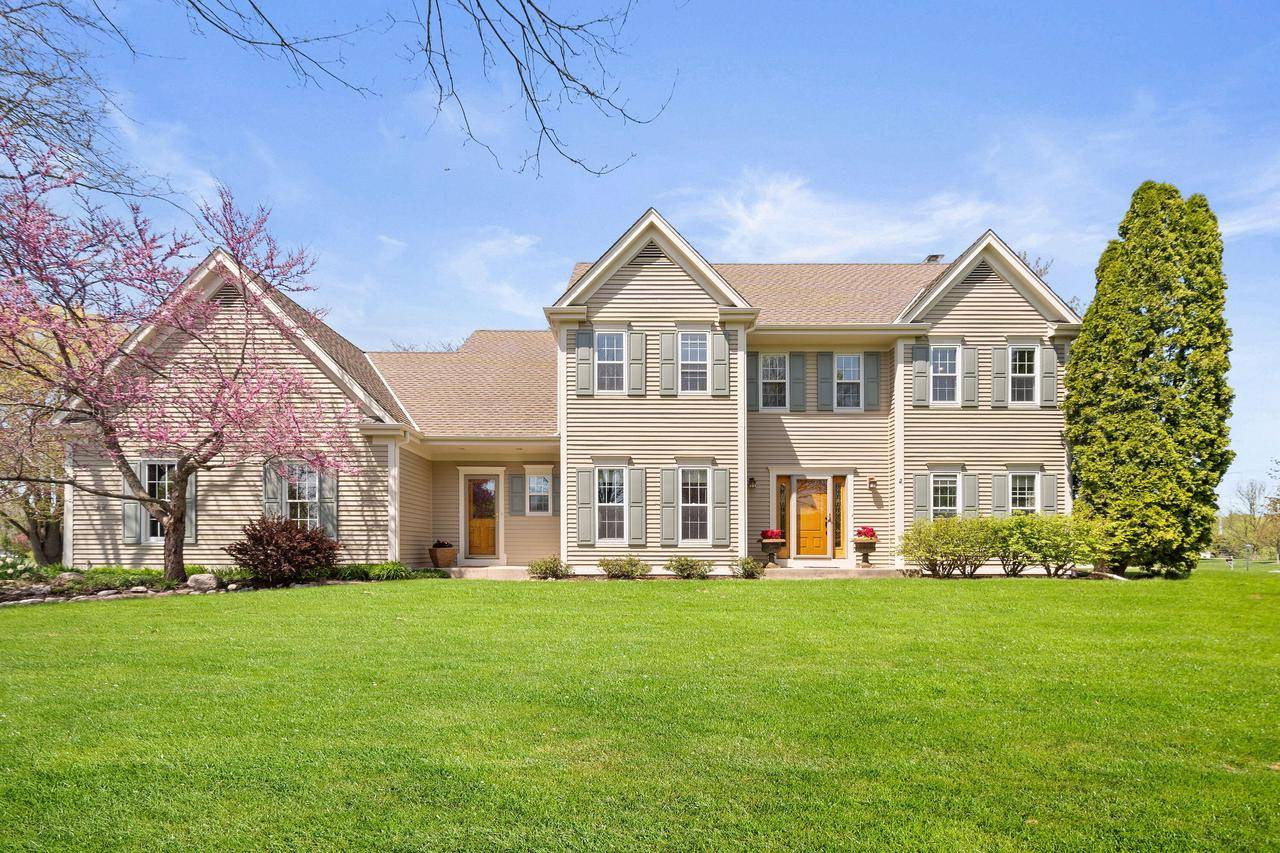 Mequon, WI 53097,8420 W Daventry ROAD
