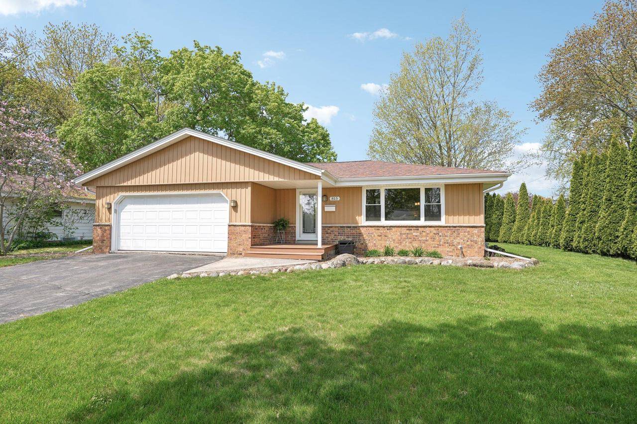 Grafton, WI 53024,815 6th AVENUE