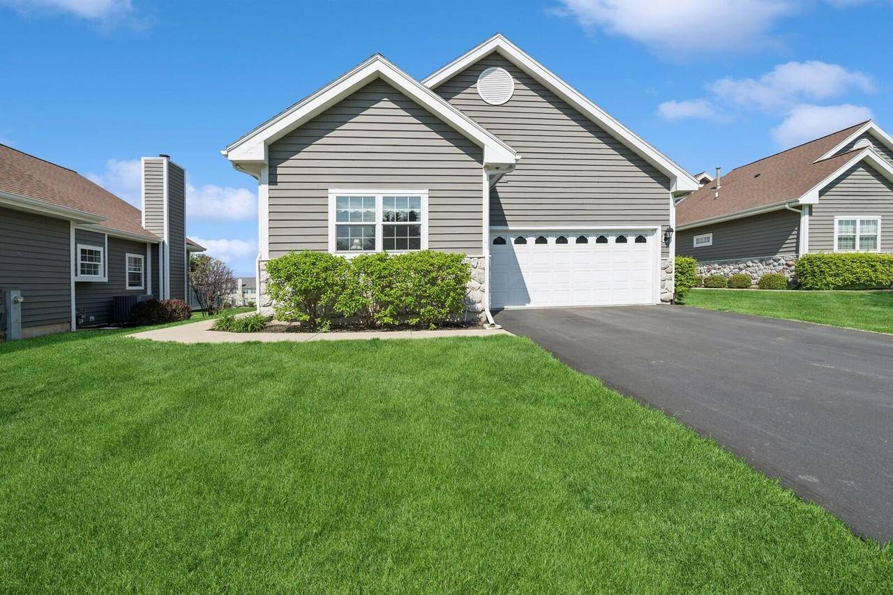 Lake Geneva, WI 53147,1885 Golfview DRIVE #35-17