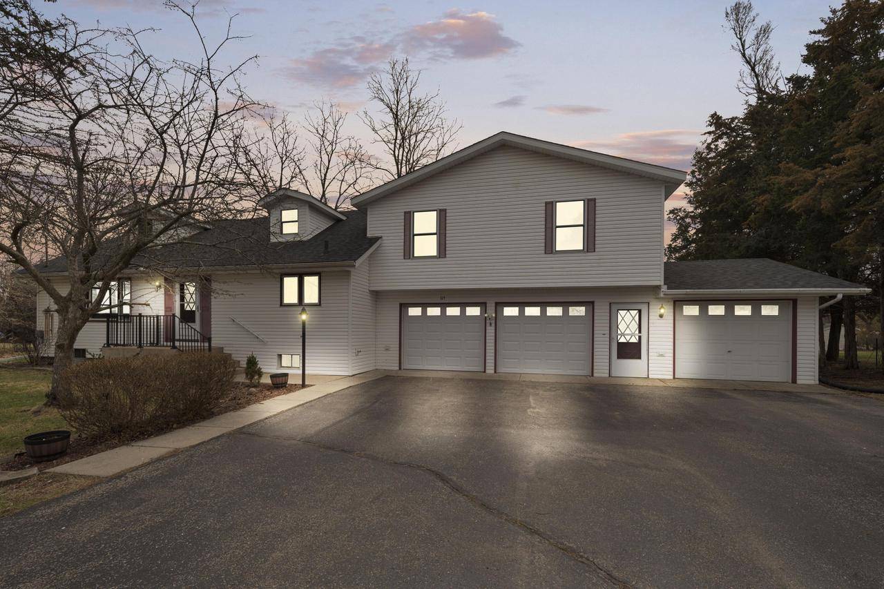 Williams Bay, WI 53191,115 Glenwood DRIVE