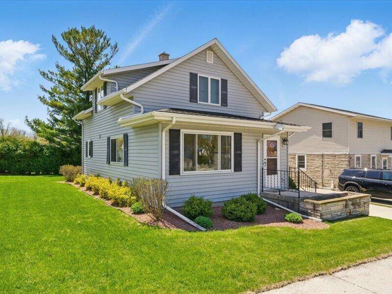 Valders, WI 54245,127 Lincoln STREET