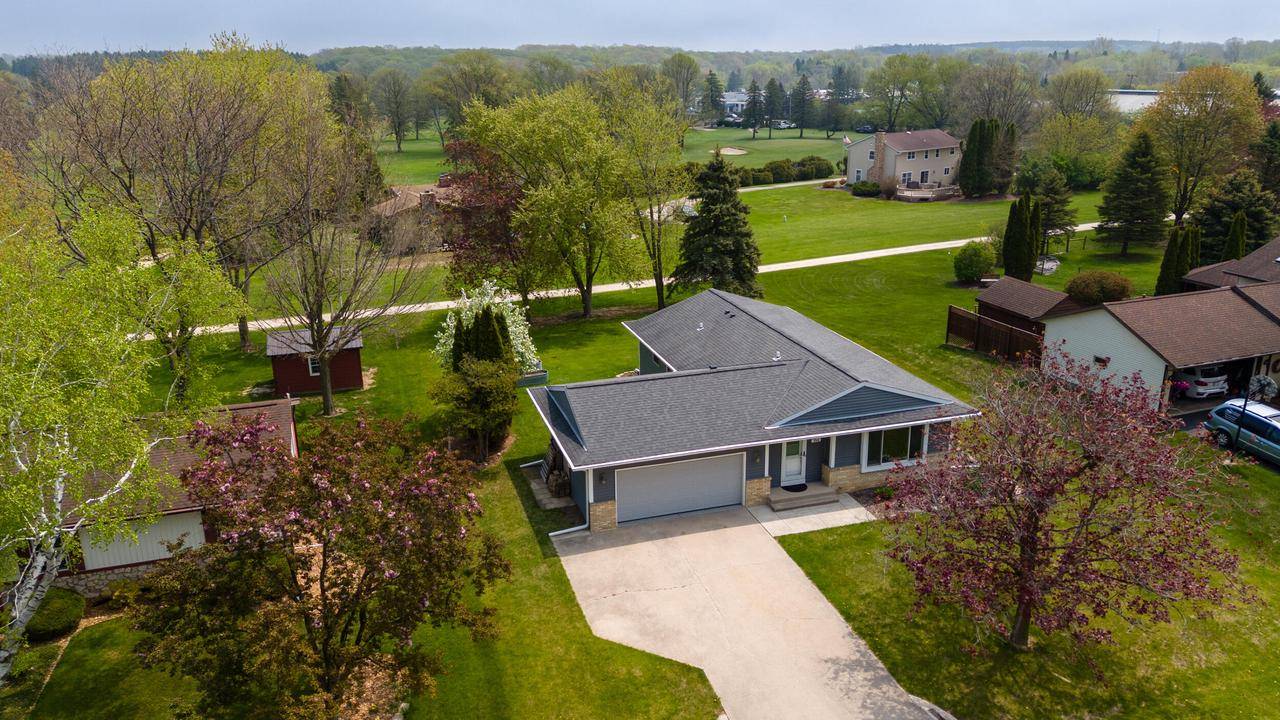 Grafton, WI 53024,348 Homestead TRAIL