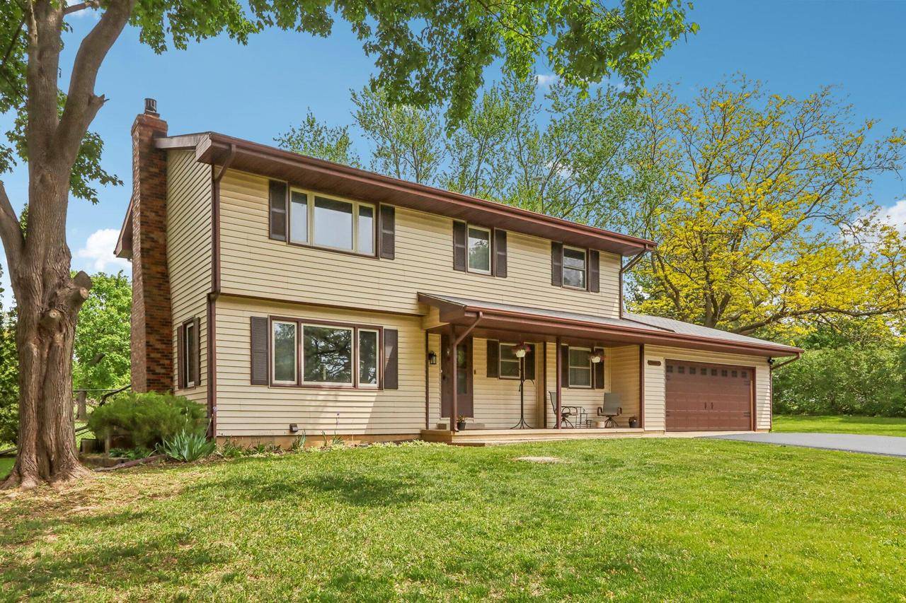 Walworth, WI 53184,W5004 Cobblestone ROAD