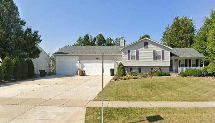 IL 60002,590 Indian Trail ROAD