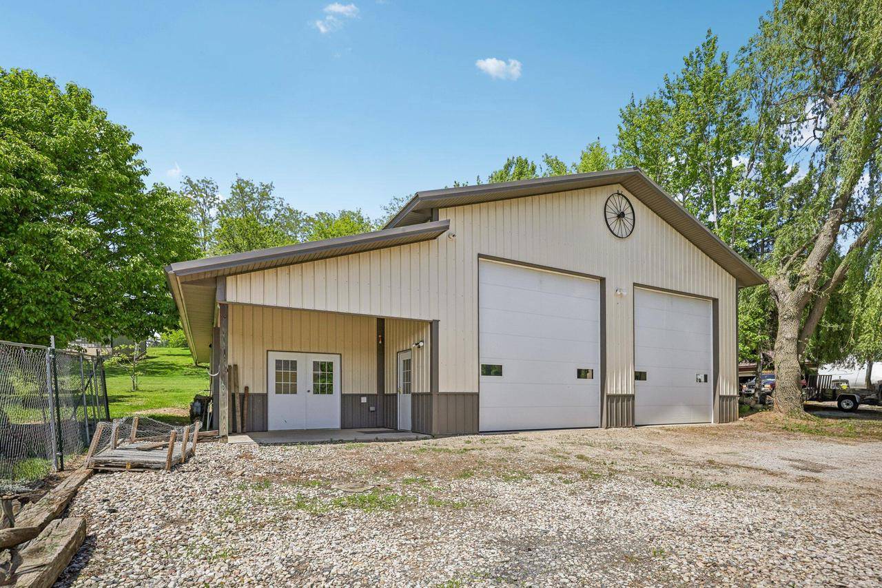 Burlington, WI 53105,32328 Academy ROAD