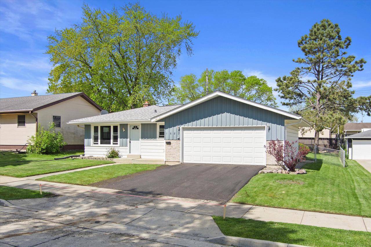 Racine, WI 53406,1682 Echo LANE