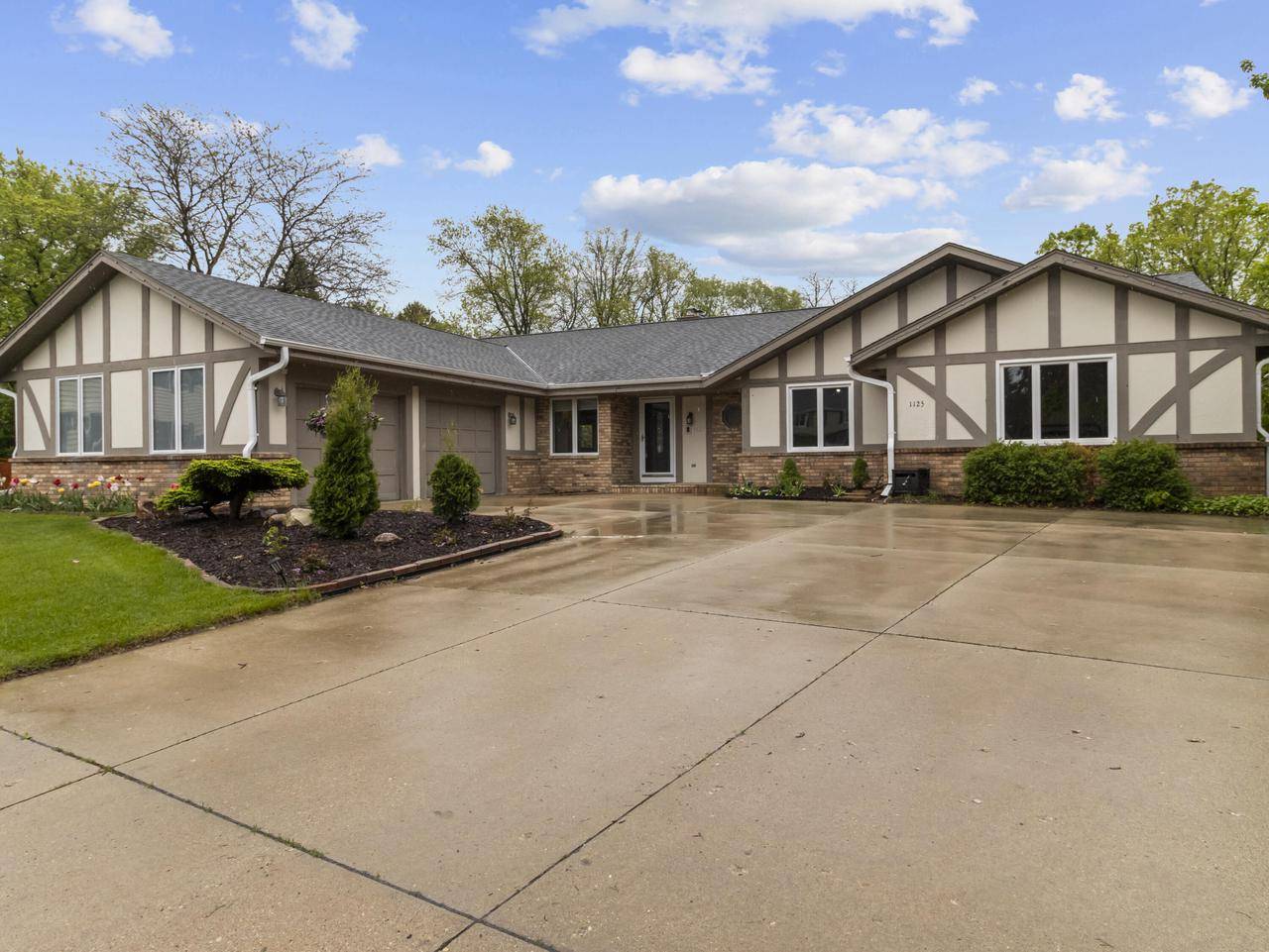 West Bend, WI 53095,1125 Kinross COURT