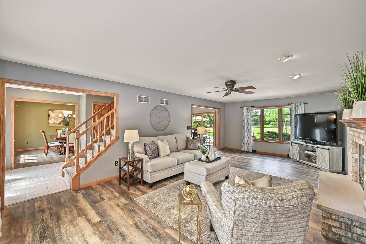 Sussex, WI 53089,N57W24664 Nighthawk COURT
