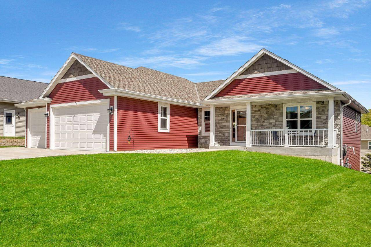 Kewaskum, WI 53040,262 Owls LANE