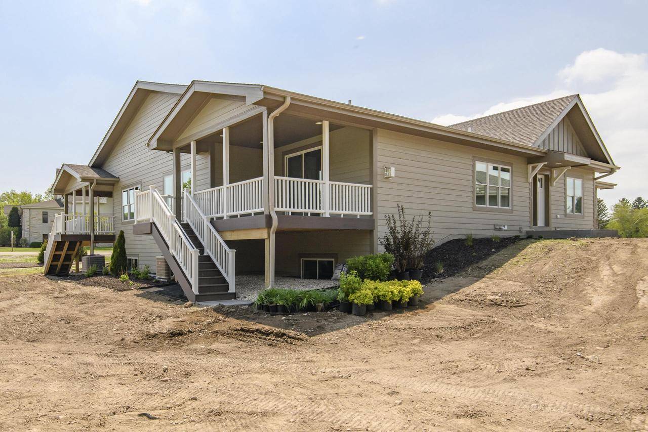 Lannon, WI 53046,20840 Gray STREET