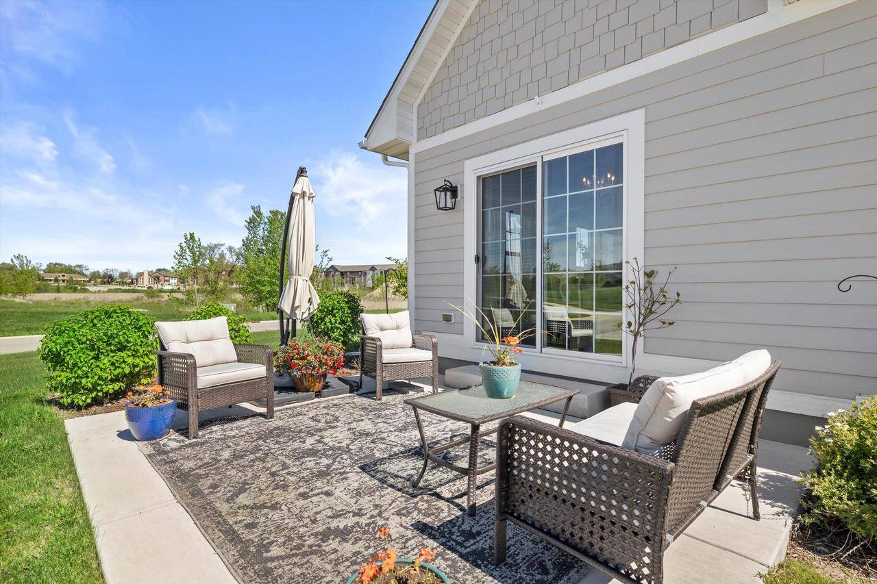 Oak Creek, WI 53154,2200 W Colonial Woods CIRCLE