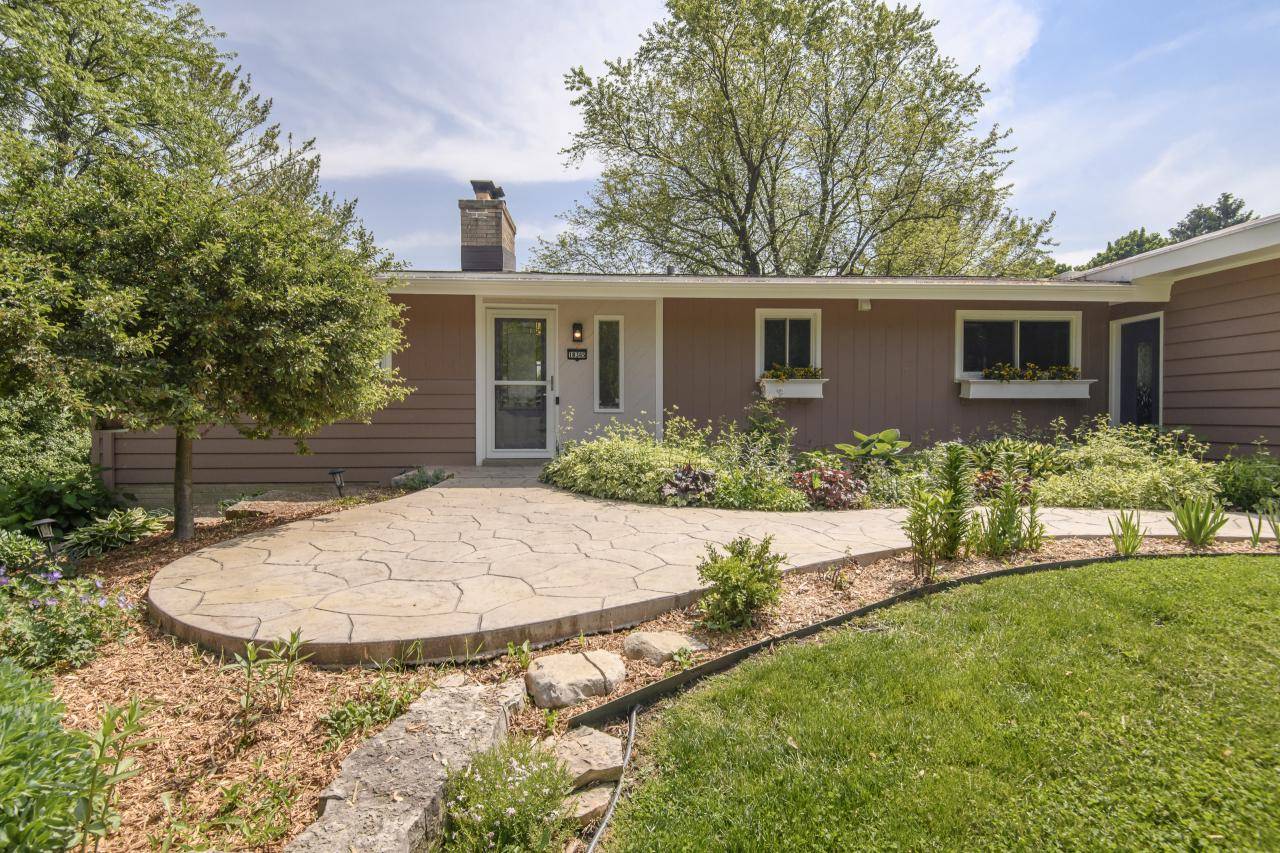 Brookfield, WI 53045,18345 Benington DRIVE