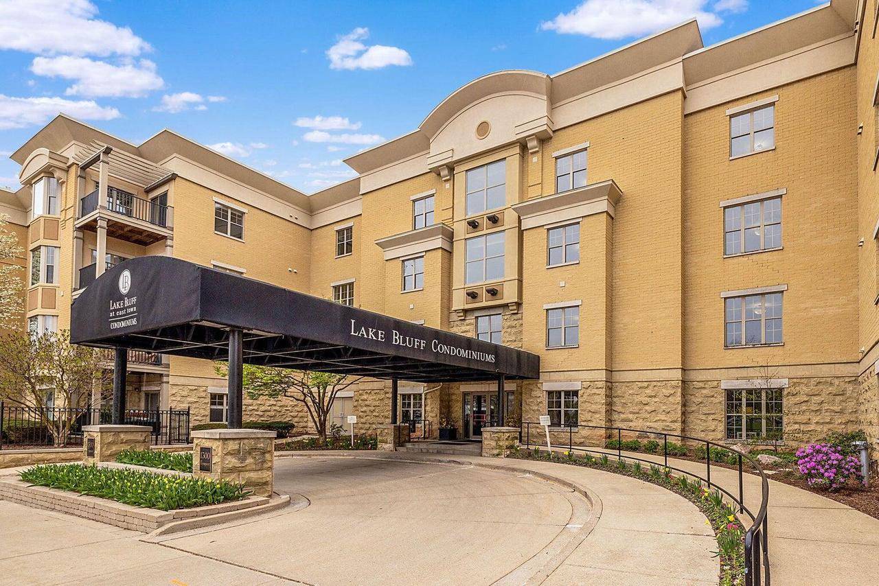 Milwaukee, WI 53202,1300 N Prospect AVENUE #313