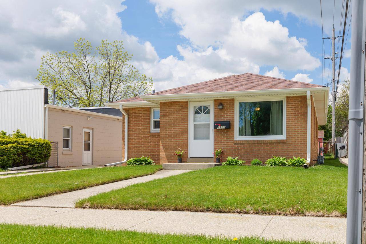 Racine, WI 53403,2912 Ashland AVENUE