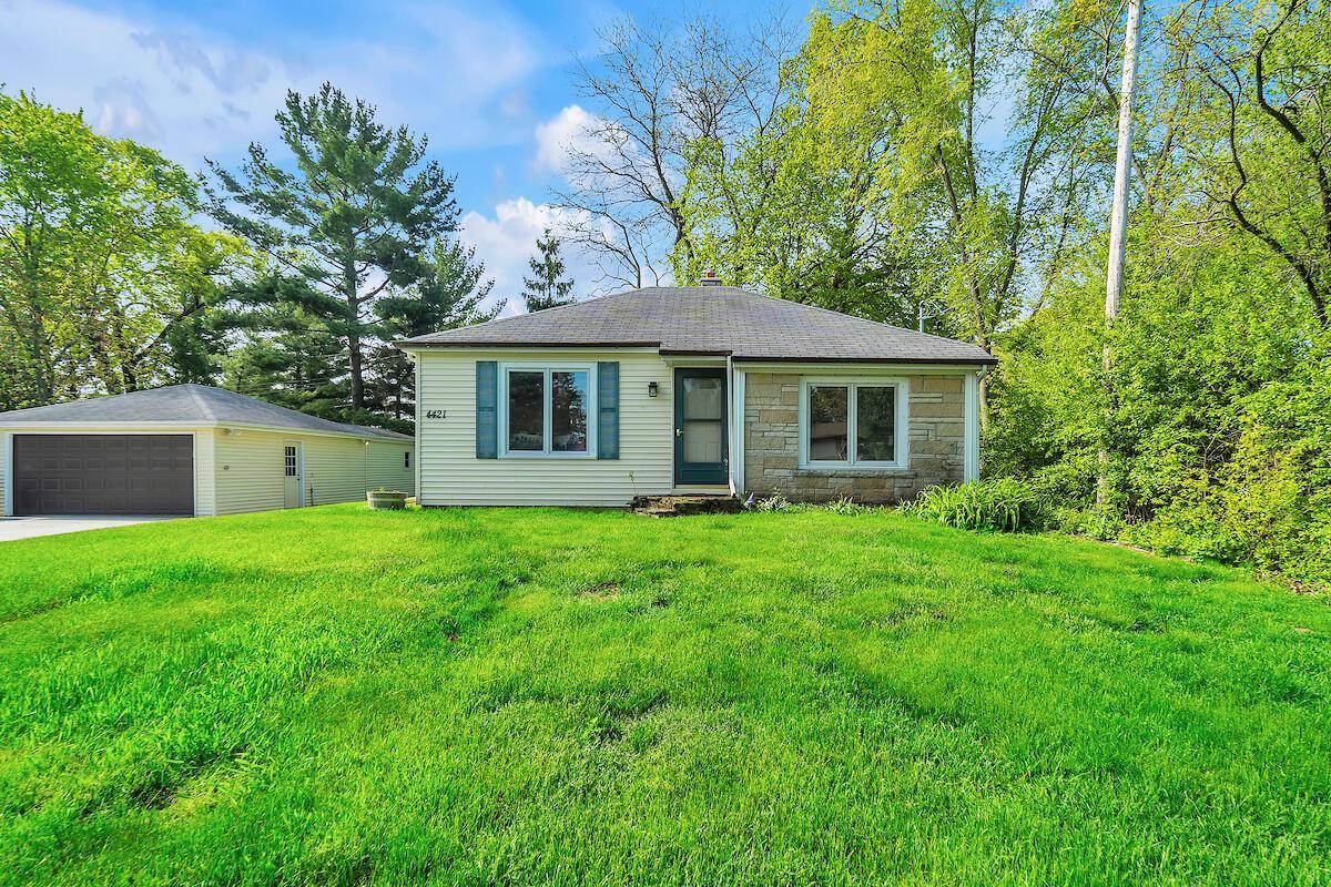 Racine, WI 53405,4421 W Johnson AVENUE